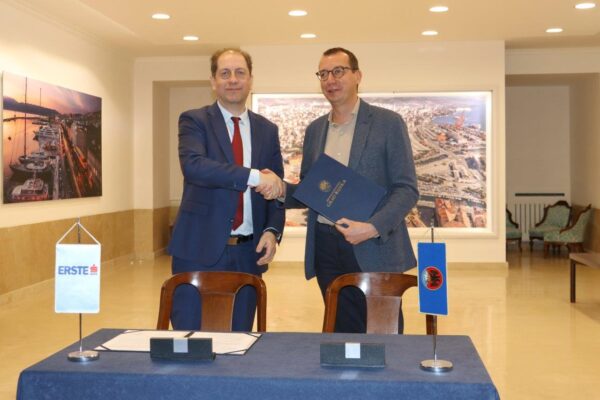 Potpisivanje sporazuma o sponzorskim i donacijskim suradnjama između Grada Rijeke i Erste banke