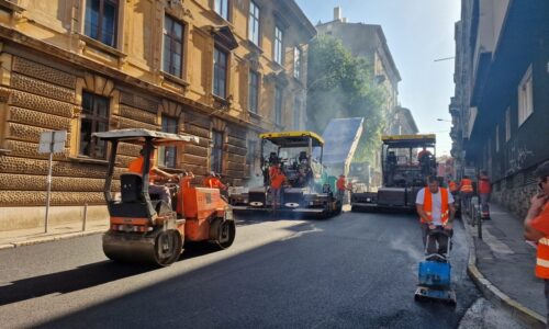 Sanacija asfalta u Ulici Pomerio